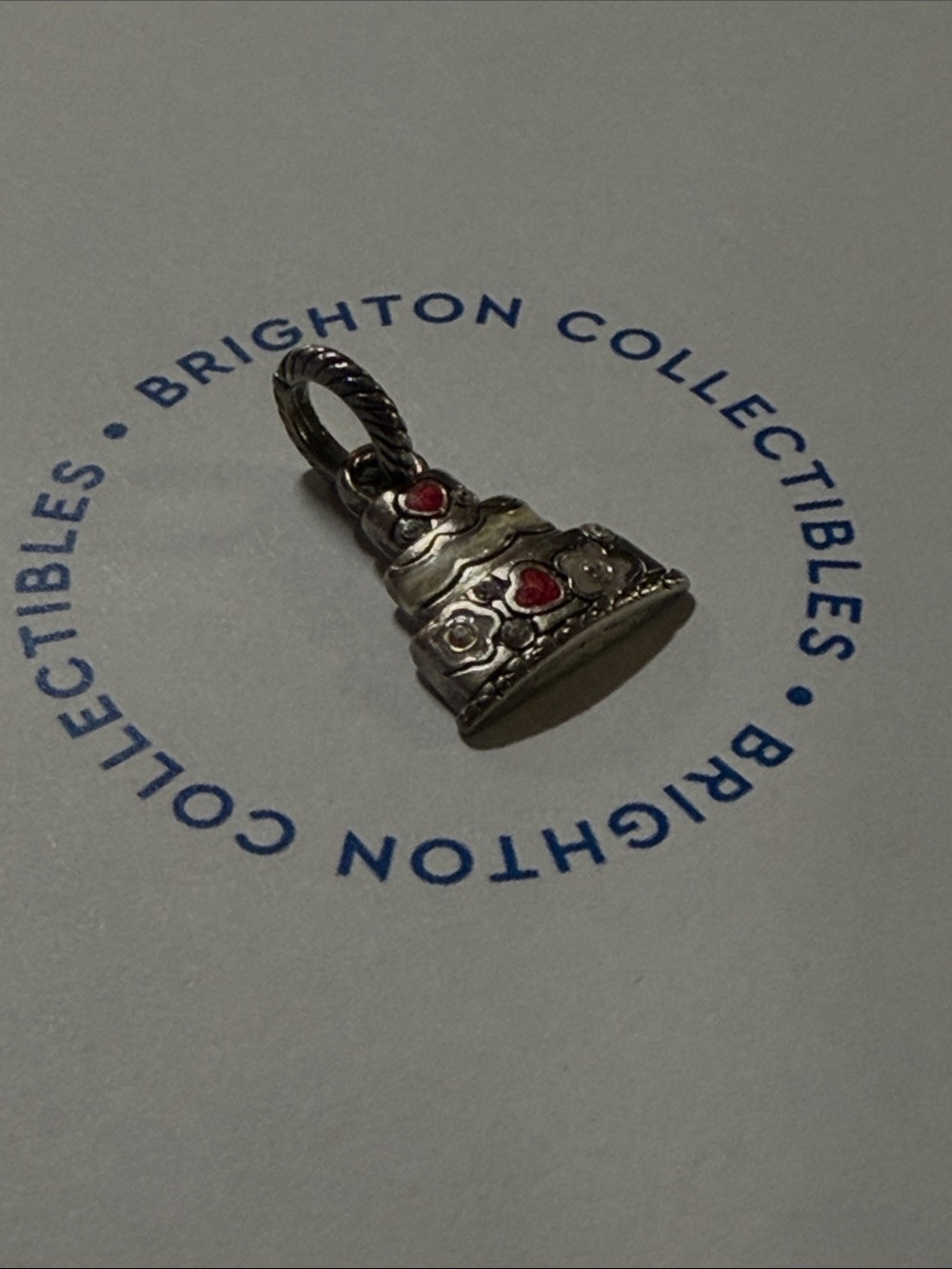 🎂 Brighton Vintage Charm